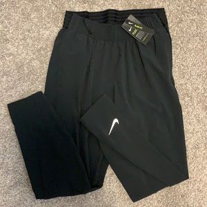 ‼️SALE⭐️NWT‼️ WOMENS NIKE PANTS